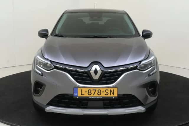 Renault Captur (2021) thumbnail 6