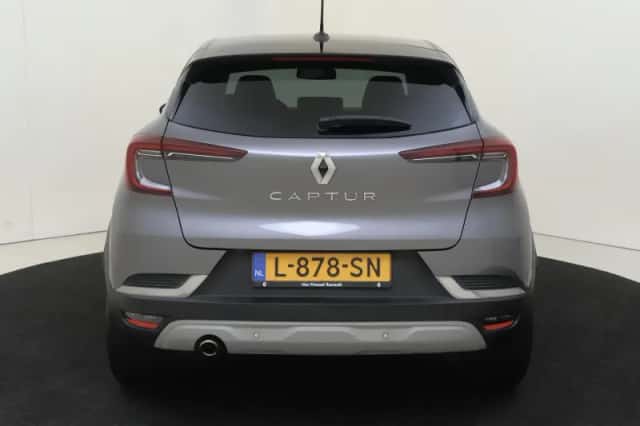 Renault Captur (2021) thumbnail 7