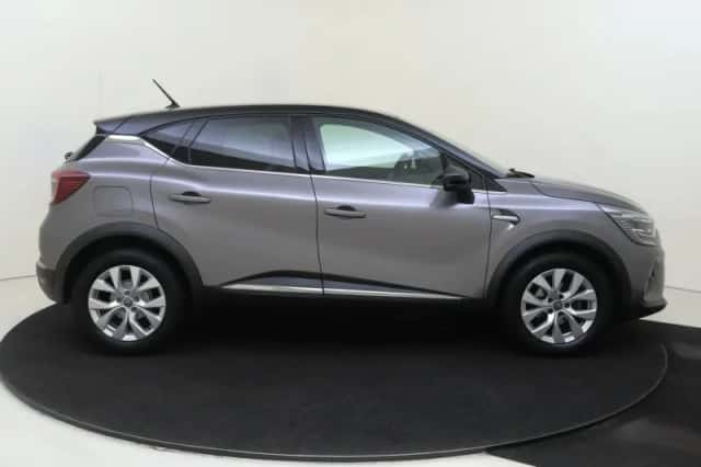 Renault Captur (2021) thumbnail 9