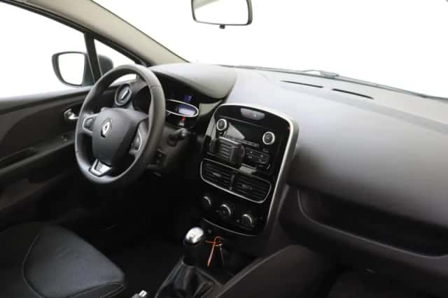 Renault Clio (2020) thumbnail 5