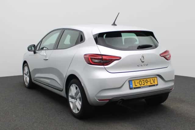 Renault Clio (2021) thumbnail 2
