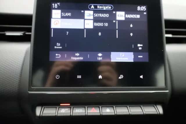 Renault Clio (2021) thumbnail 18