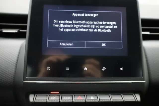 Renault Clio (2021) thumbnail 22