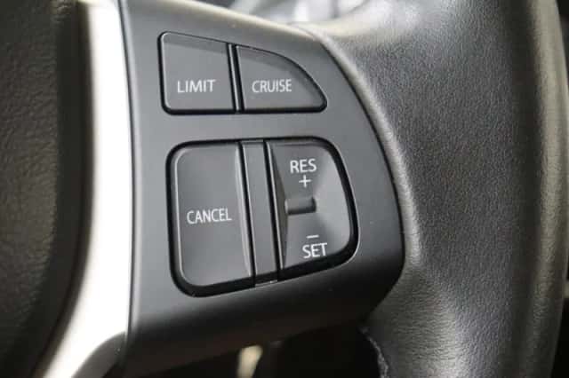 Suzuki Vitara (2015) thumbnail 15