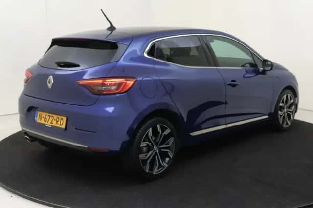 Renault Clio (2021) thumbnail 4