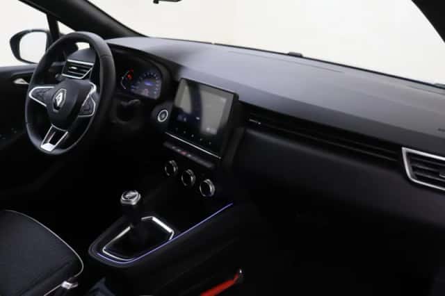 Renault Clio (2021) thumbnail 5