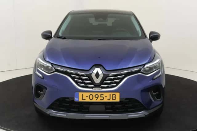 Renault Captur (2021) thumbnail 6