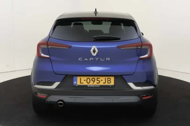 Renault Captur (2021) thumbnail 7