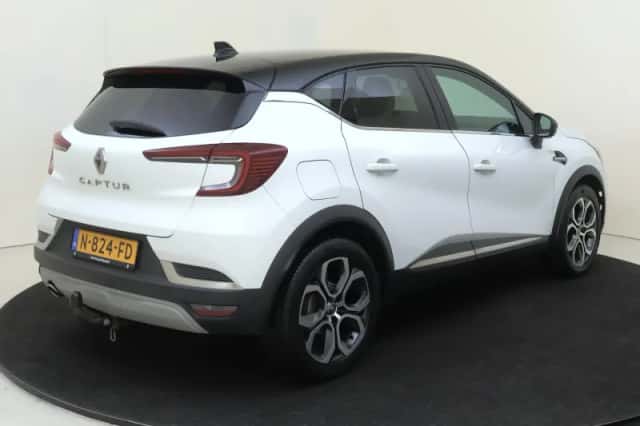Renault Captur (2020) thumbnail 4