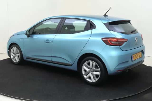 Renault Clio (2021) thumbnail 3