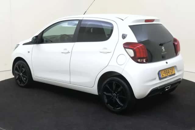 Peugeot 108 (2021) thumbnail 3