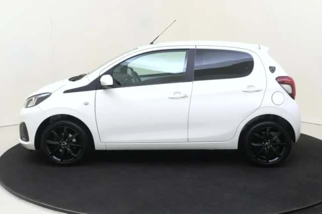 Peugeot 108 (2021) thumbnail 8