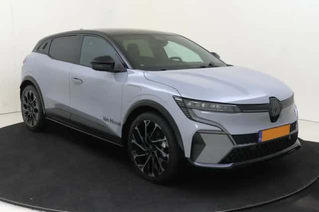 Renault Mégane E-Tech (2026) thumbnail 2
