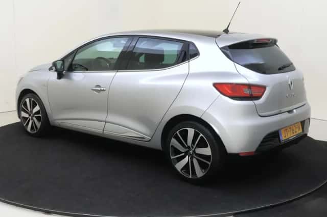 Renault Clio (2016) thumbnail 3
