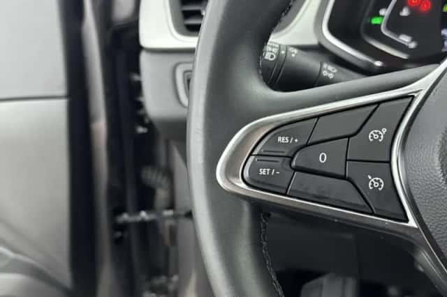 Renault Captur (2021) thumbnail 6
