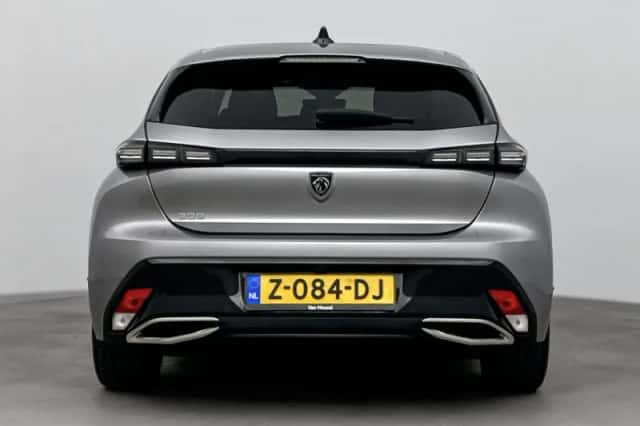 Peugeot 308 (2022) thumbnail 3
