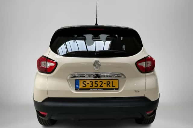 Renault Captur (2013) thumbnail 3