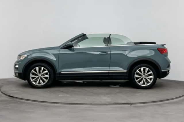 Volkswagen T-Roc (2020) thumbnail 2