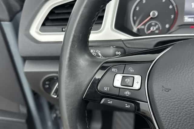 Volkswagen T-Roc (2020) thumbnail 6