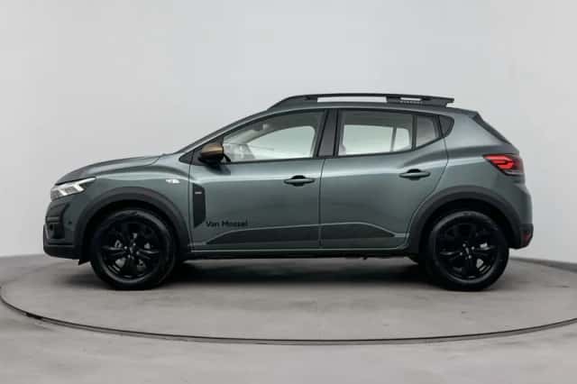 Dacia Sandero Stepway (2025) thumbnail 2