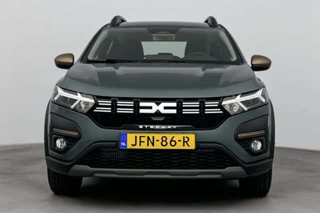Dacia Sandero Stepway (2025) thumbnail 5