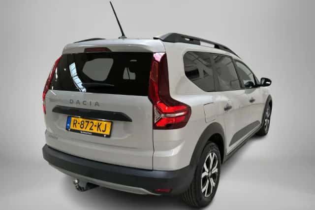 Dacia Jogger (2022) thumbnail 4
