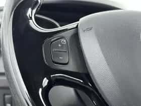Renault Captur (2015) thumbnail 9