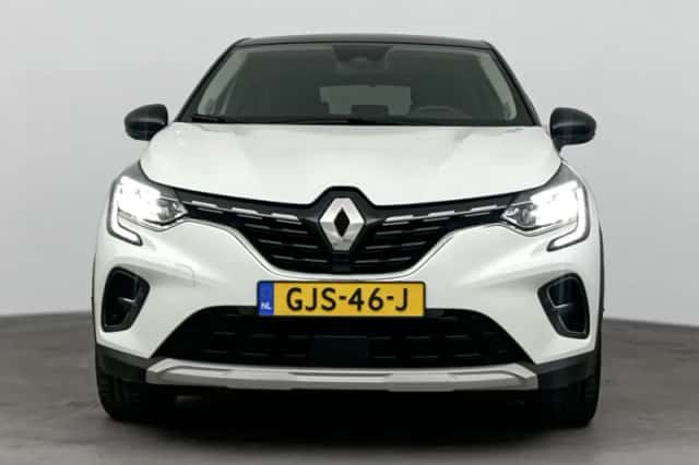 Renault Captur (2023) thumbnail 5