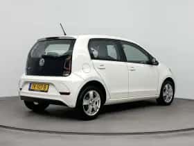 Volkswagen Up! (2018) thumbnail 4