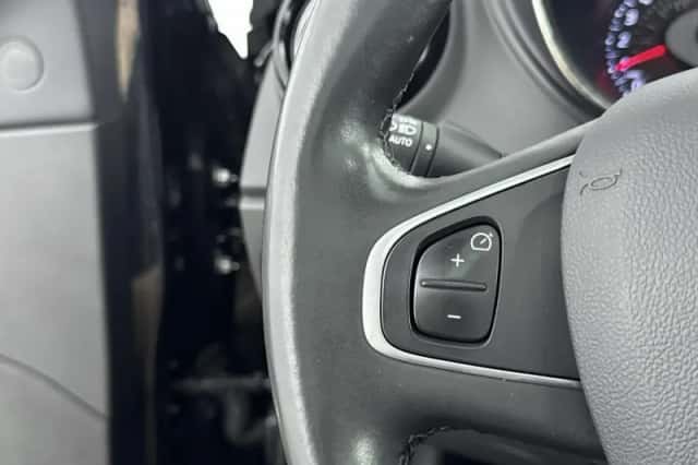 Renault Captur (2019) thumbnail 6