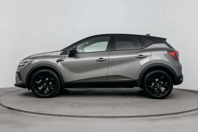 Renault Captur (2023) thumbnail 2