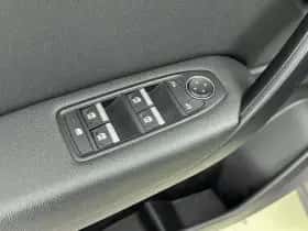 Renault Captur (2023) thumbnail 13