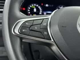 Renault Captur (2023) thumbnail 6