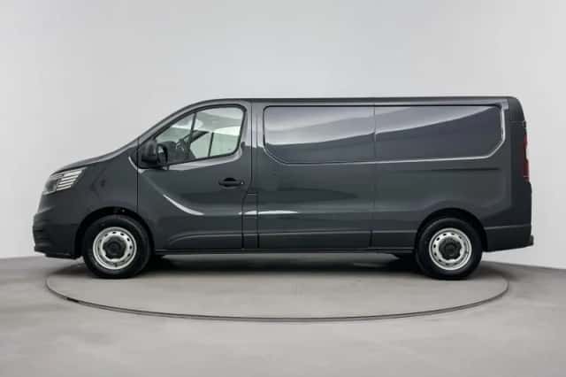 Renault Trafic (2024) thumbnail 2