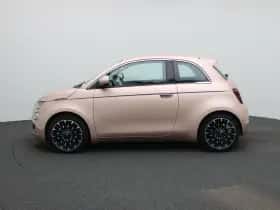 Fiat 500 (2023) thumbnail 4
