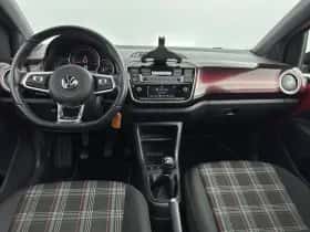 Volkswagen Up! (2019) thumbnail 16