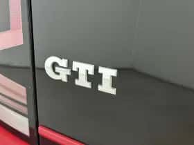 Volkswagen Up! (2019) thumbnail 21