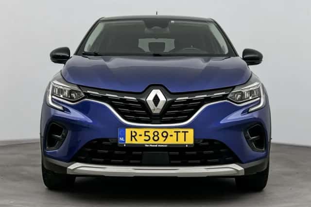 Renault Captur (2022) thumbnail 5