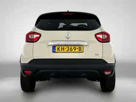 Renault Captur (2016) thumbnail 3