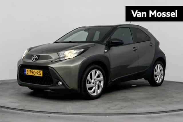 Toyota Aygo (2022) thumbnail 1