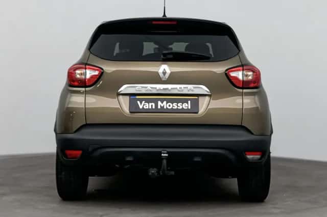 Renault Captur (2017) thumbnail 3
