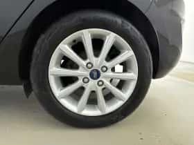 Ford Fiesta (2021) thumbnail 26