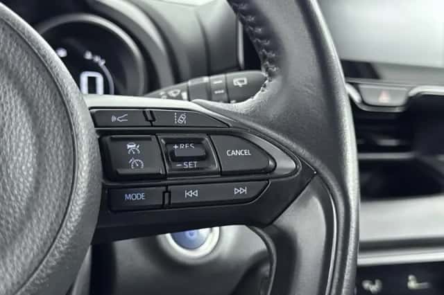 Toyota Yaris (2021) thumbnail 5