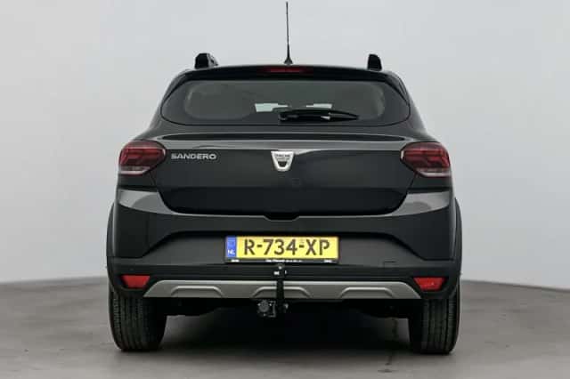 Dacia Sandero Stepway (2022) thumbnail 3