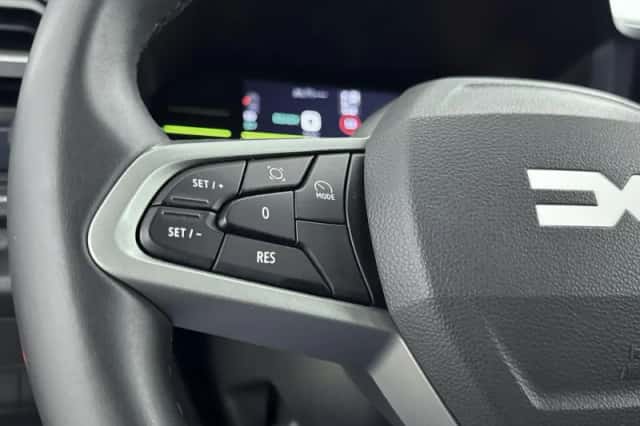 Dacia Duster (2025) thumbnail 6