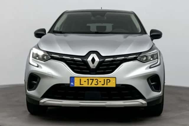 Renault Captur (2021) thumbnail 5