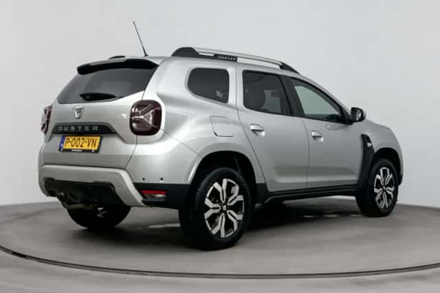 Dacia Duster (2022) thumbnail 4