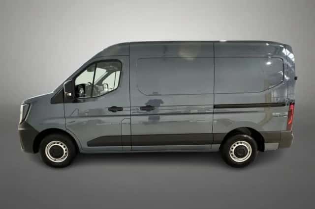 Renault Master (2024) thumbnail 2