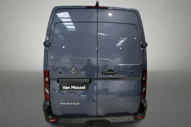 Renault Master (2024) thumbnail 3