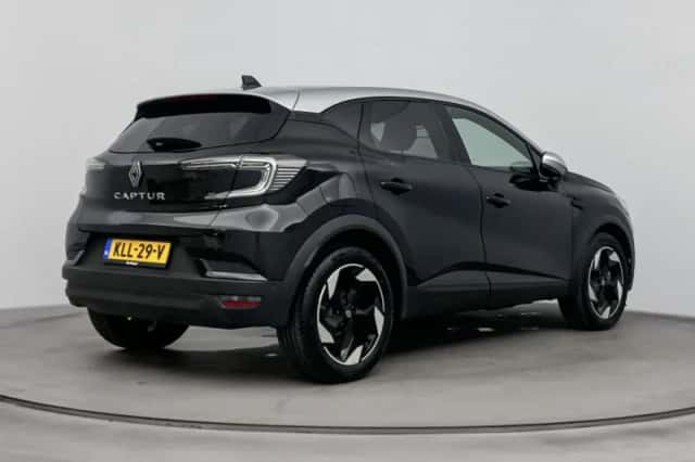 Renault Captur (2025) thumbnail 4